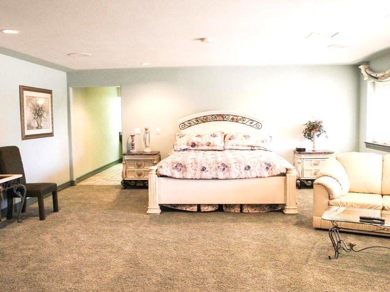 ザ グリーンウェル イン アンド コンベンション センター (The Greenwell Inn and Convention Center)の写真