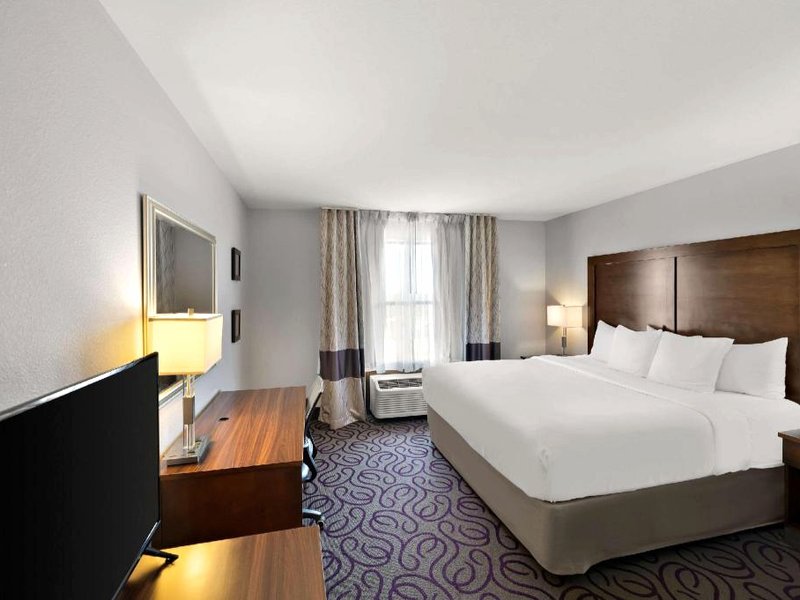 コンフォート イン&スイーツ (Comfort Inn & Suites)の写真
