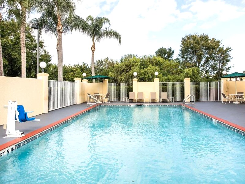 La Quinta Inn & Suites by Wyndham Melbourne Vieraの写真