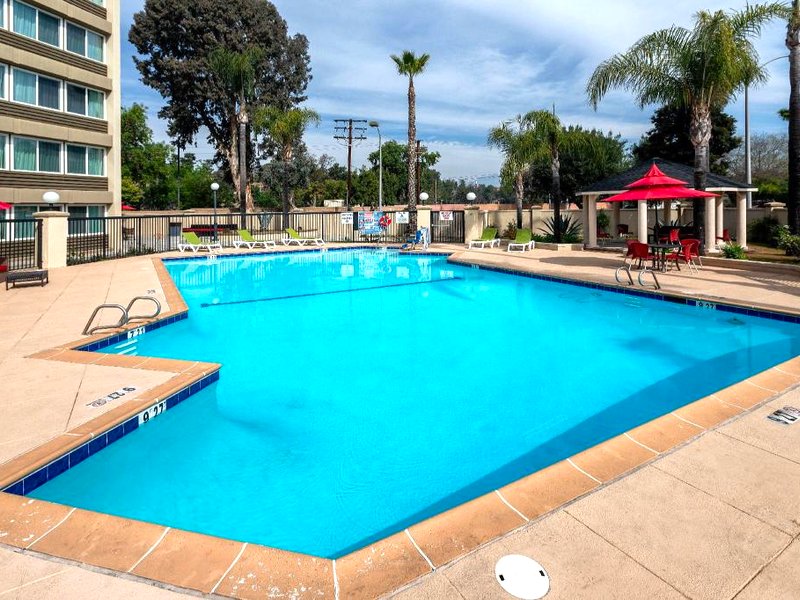 Holiday Inn West Covinaの写真