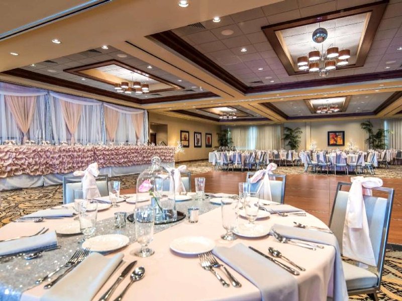 ベストウェスタン プラス オスウィーゴ ホテル アンド カンファレンス センター (Best Western Plus Oswego Hotel and Conference Center)の写真