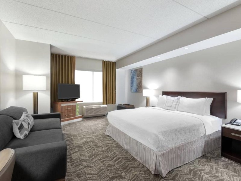 SpringHill Suites Cleveland Solonの写真