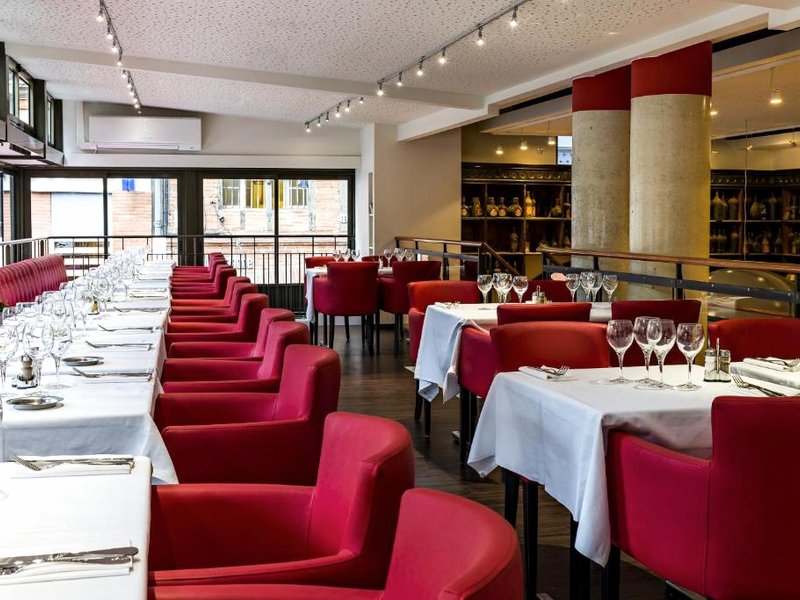 ルペール レオン ホテル (Le Pere Leon Hotel)の写真