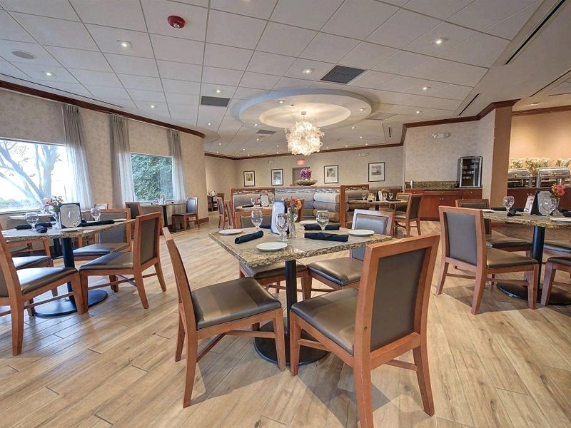 Holiday Inn Plainview-Long Island By IHGの写真