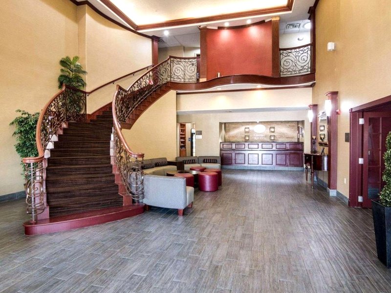 コンフォート スイーツ ゲインズビル (Comfort Suites Gainesville)の写真