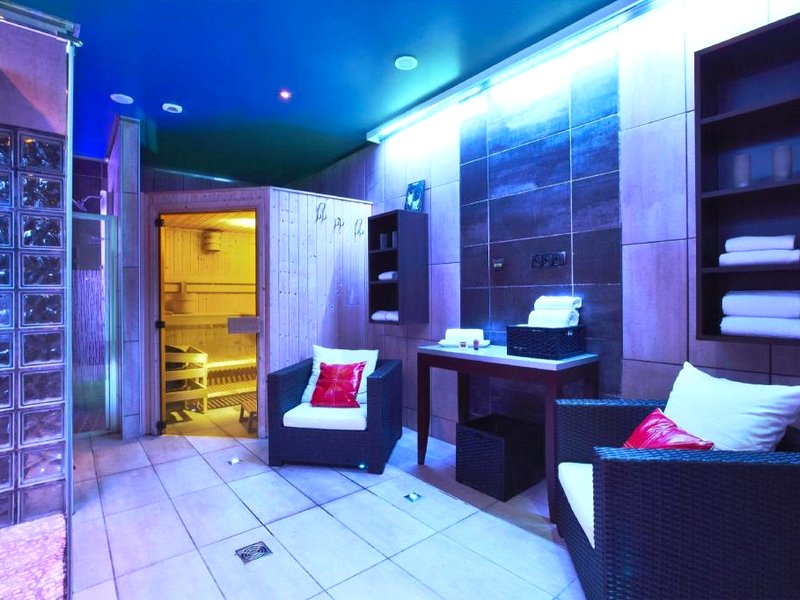 Enzo Hotels Reims Tinqueux by Kyriad Directの写真