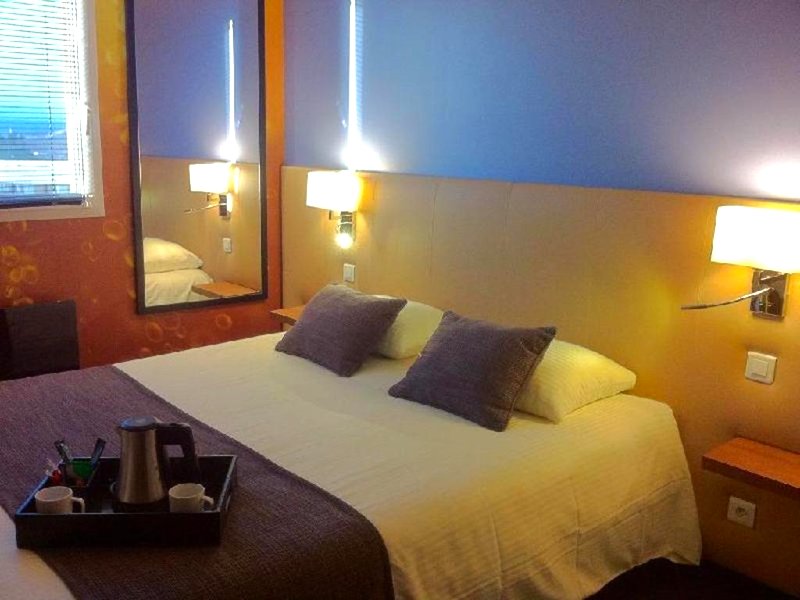 ホテル クオリス ランス タンクー (Hotel Qualys Reims-Tinqueux)の写真
