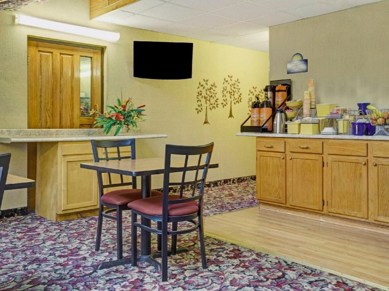 デイズ イン バイ ウィンダム モンティセロ (Days Inn by Wyndham Monticello)の写真