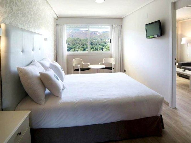ARNOIA CALDARIA HOTEL Y BALNEARIOの写真
