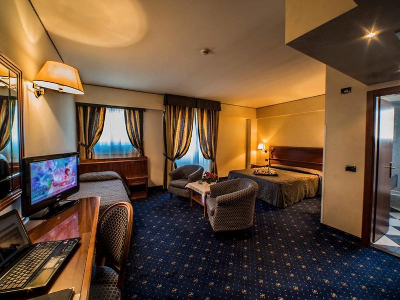 ホテル ヴァルダルノ (Hotel Valdarno)の写真