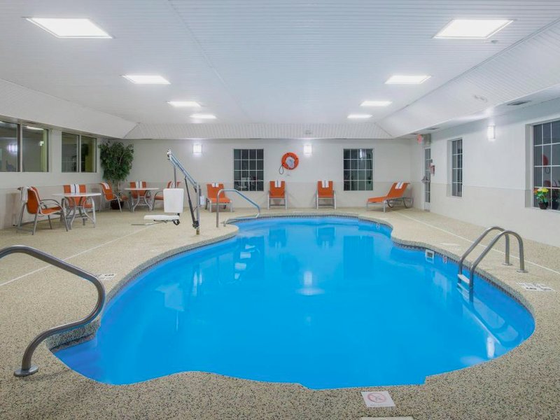 Holiday Inn Express Hotel & Suites Brattleboro By IHGの写真