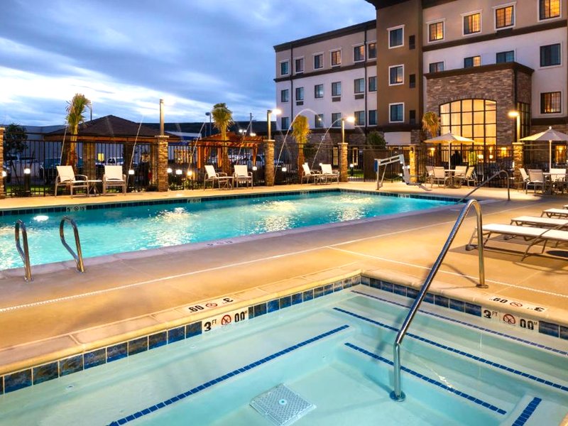 ステイブリッジ スイーツ バイ ホリデイ イン セントジョージ バイ IHG (Staybridge Suites By Holiday Inn St George By IHG)の写真