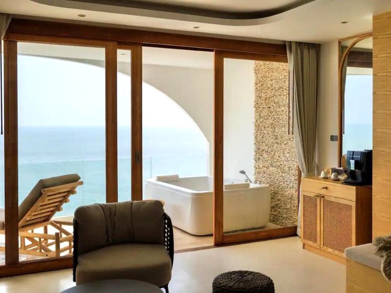 Elite Atoll Beachfront Hotel の写真