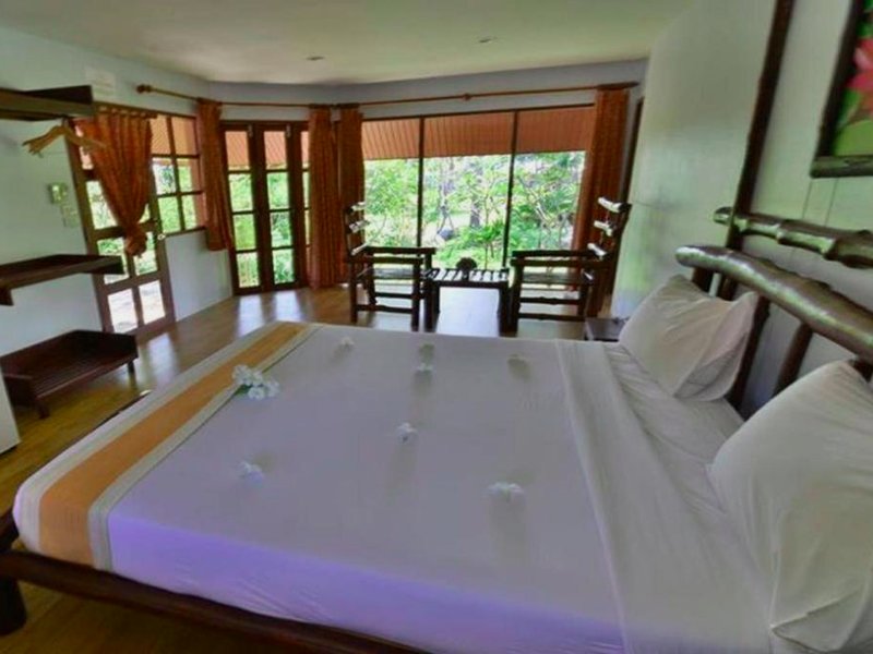 アロンコット ビーチ リゾート カノム (Alongkot Beach Resort Khanom)の写真
