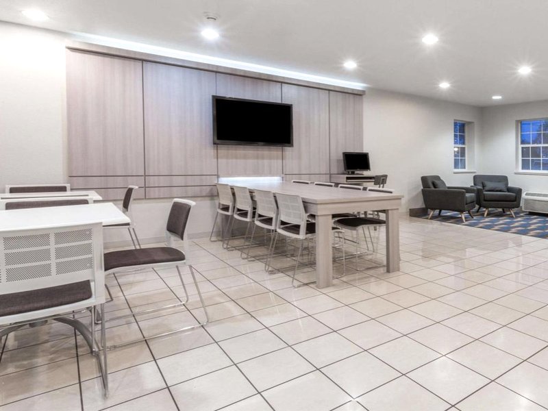 マイクロテル イン ＆ スイーツ バイ ウィンダム モデスト セレス (Microtel Inn & Suites by Wyndham Modesto Ceres)の写真