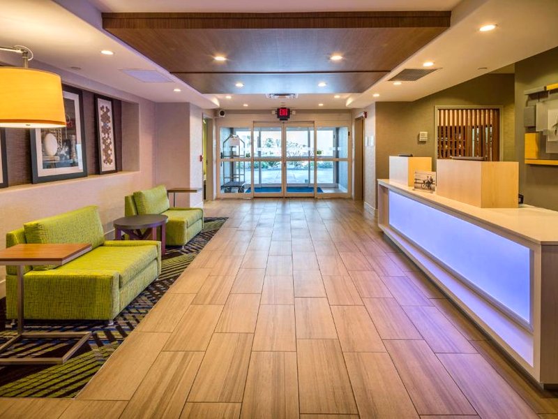 ホリデイ イン エクスプレス ホテル ＆ スイーツ モデスト サリダ バイ IHG (Holiday Inn Express Hotel & Suites Modesto-Salida By IHG)の写真