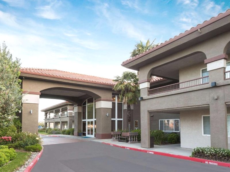 ベイモント バイ ウィンダム モデスト サリダ (Baymont by Wyndham Modesto Salida)の写真