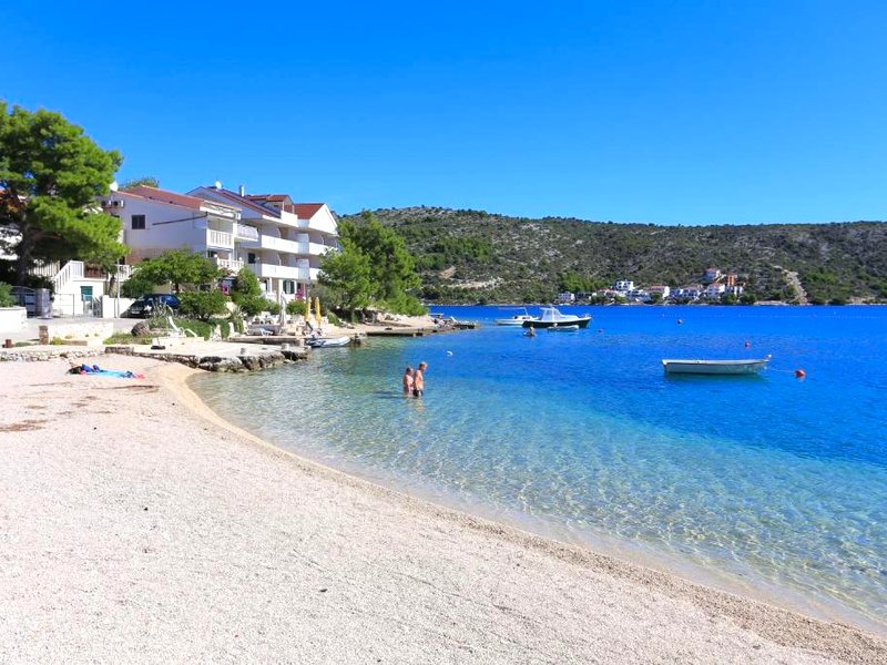 Apartments by the sea Rogoznica - 3197の写真