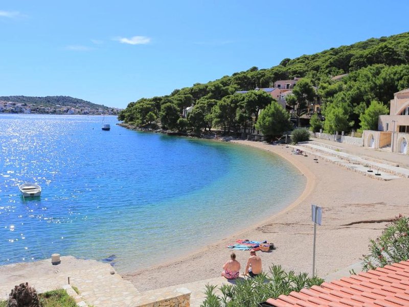 Apartments by the sea Rogoznica - 3197の写真
