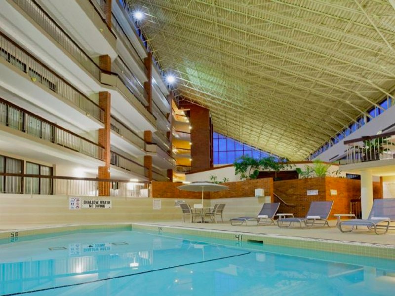 ホリデイ イン オークビル センター バイ IHG (Holiday Inn Oakville Centre By IHG)の写真
