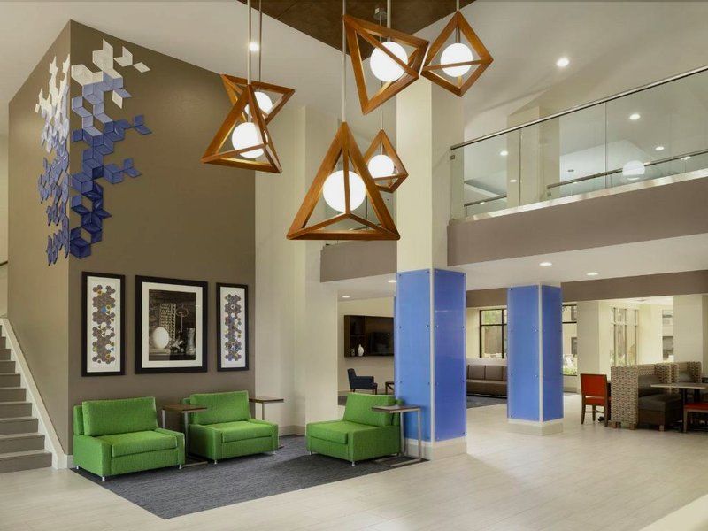 ホリデイ イン エクスプレス ホテル ＆ スイーツ アーヴィング DFW エアポート ノース バイ IHG (Holiday Inn Express Hotel & Suites Irving DFW Airport North By IHG)の写真