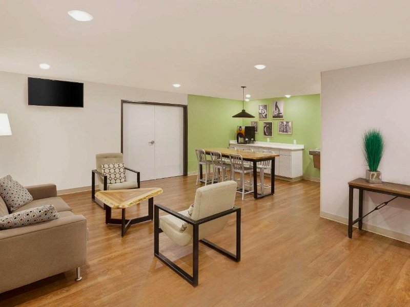 WoodSpring Suites Las Colinas - Northwest Dallasの写真