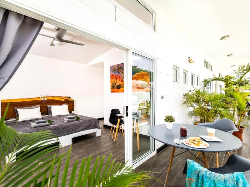 In The Shade Hotel Coworking 300mbit Adults Onlyの写真
