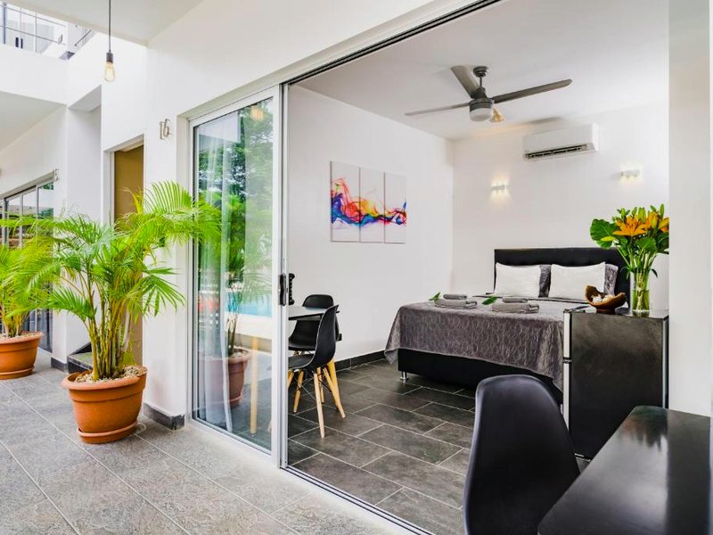 In The Shade Hotel Coworking 300mbit Adults Onlyの写真