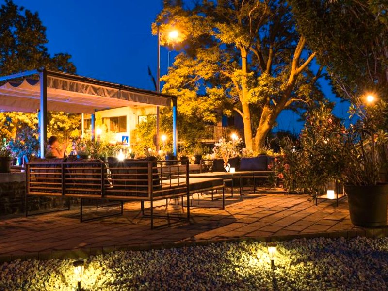 ホテル ティハニ アトリウム (Hotel Tihany Atrium)の写真