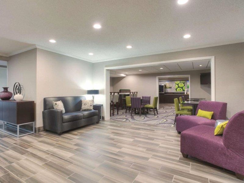 La Quinta Inn & Suites by Wyndham Atlanta Roswellの写真
