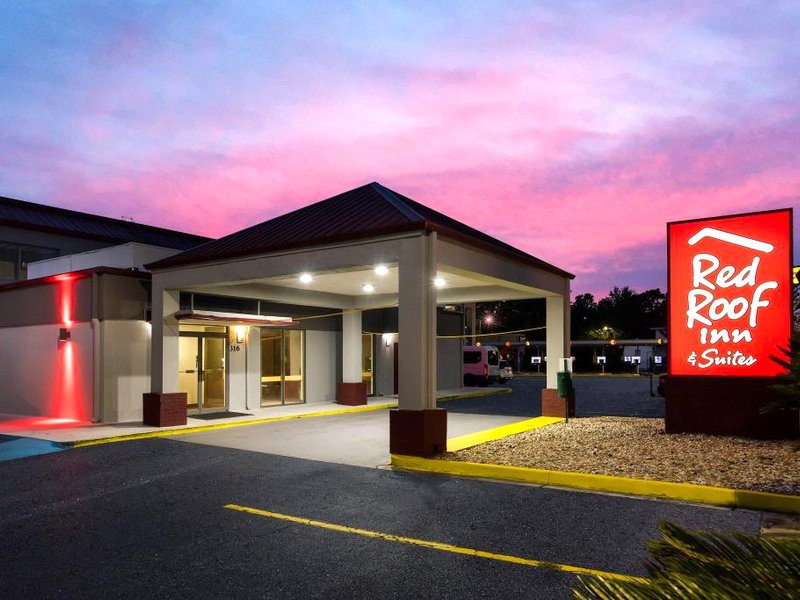 Red Roof Inn & Suites Statesboro - Universityの写真