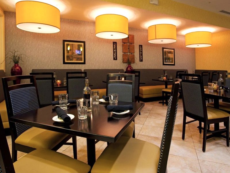 Holiday Inn Statesboro-University Area By IHGの写真