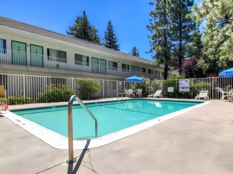 Motel 6 Big Bear Lake, CAの写真