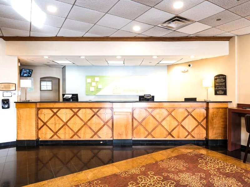 Holiday Inn South Plainfield Piscatawayの写真
