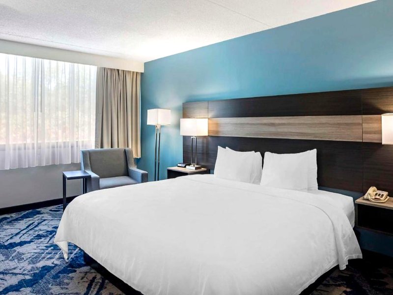 ベスト ウェスタン ラトガース ユニバーシティ ホテル (Best Western Rutgers University Hotel)の写真
