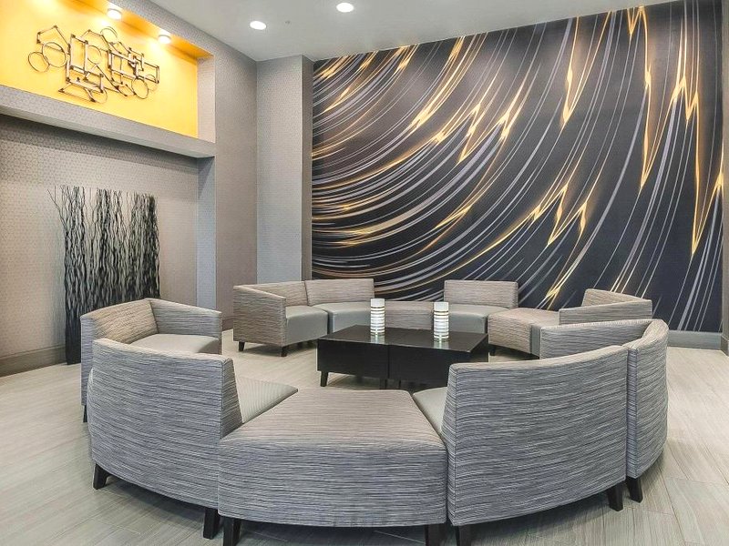 ホリデイ イン エクスプレス バイ IHG (Holiday Inn Express By IHG)の写真