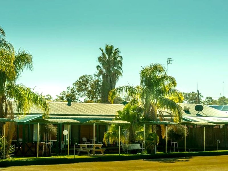 デニリクイン カントリー クラブ モーター イン (Deniliquin Country Club Motor Inn)の写真