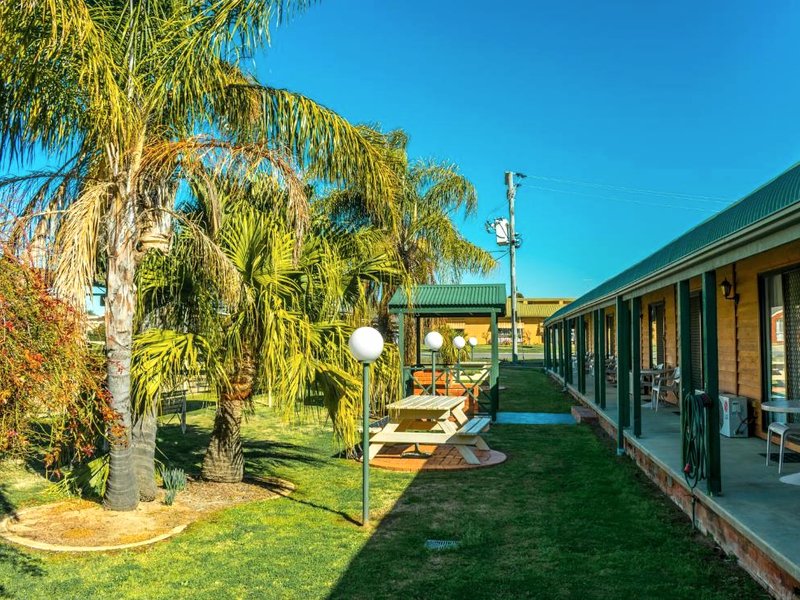 デニリクイン カントリー クラブ モーター イン (Deniliquin Country Club Motor Inn)の写真