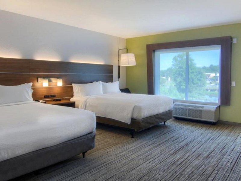 Holiday Inn Express Hotel Suites Quincy I 10の写真
