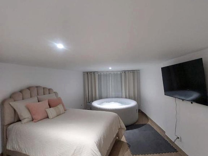 L08 Jacuzzi 5 Etoile By Villa Dengousの写真