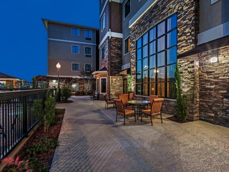 Staybridge Suites Fort Worth - Fossil Creek By IHGの写真