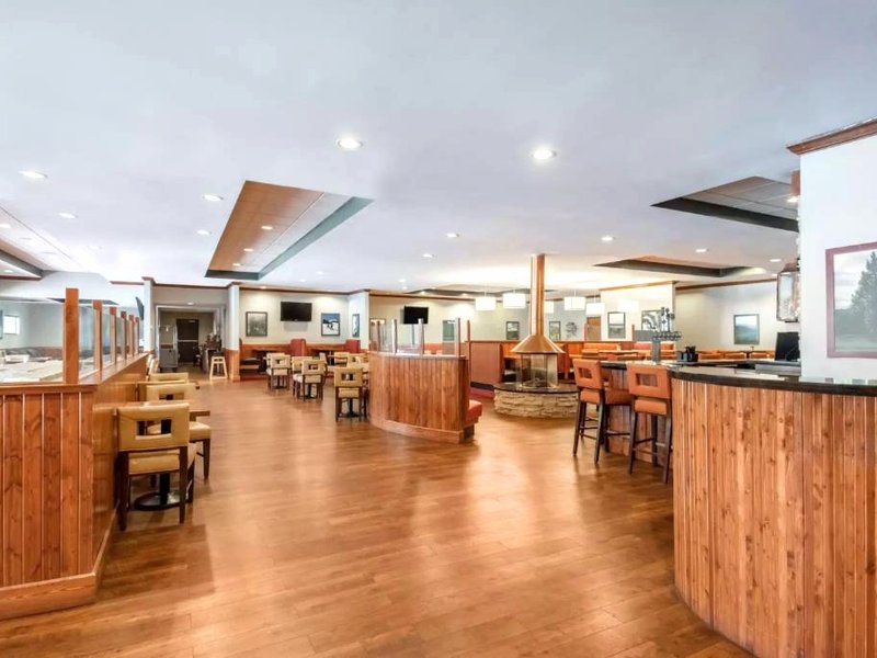 White Peak Hotel – Frisco By IHGの写真