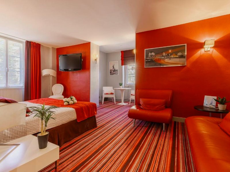 Hostellerie du Passeur - Hotel & Restaurant - Climatisation et Piscine chauffeeの写真