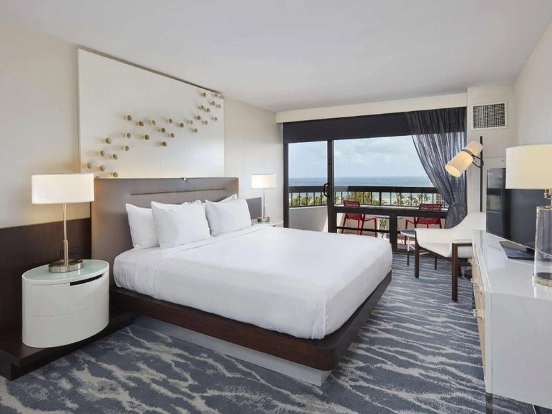 Waterstone Resort Marina Boca Raton Curio Collection By Hiltonの写真