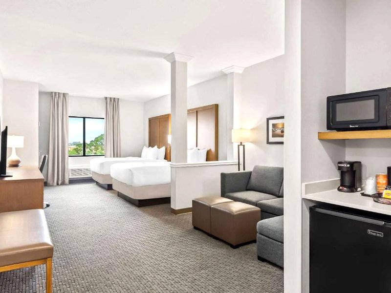 Comfort Suites Stuart-Hutchinson Islandの写真