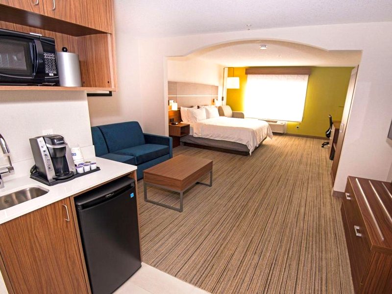 Holiday Inn Express Hotel & Suites-Hinton By IHGの写真
