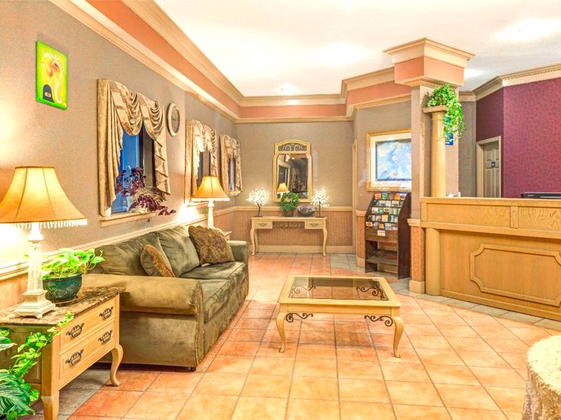 デイズ イン&スイーツ バイ ウィンダム オシオーラ AR (Days Inn & Suites by Wyndham Osceola AR)の写真
