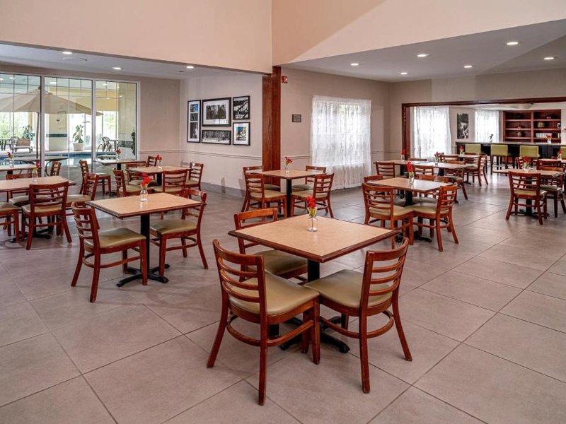 カントリー イン&スイーツ バイ ラディソン ベックリー WV (Country Inn & Suites by Radisson, Beckley, WV)の写真