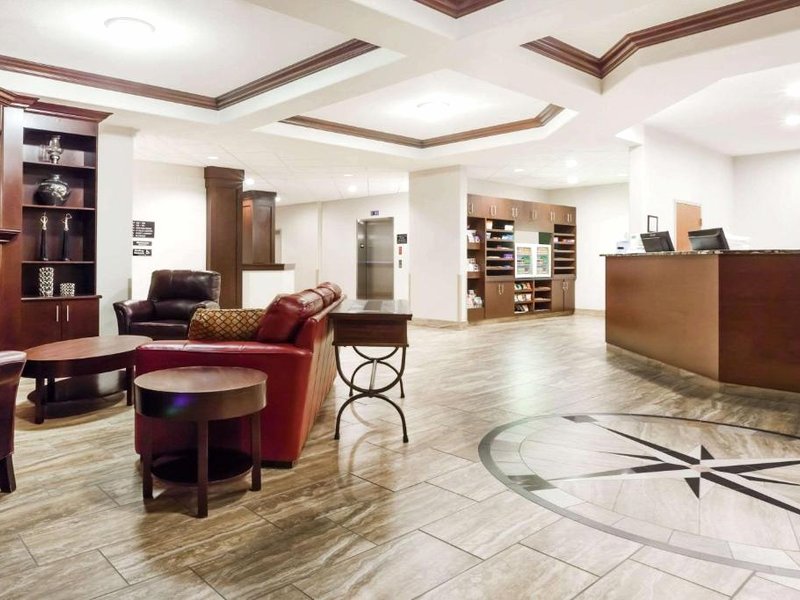 ラマダ バイ ウィンダム クレストン (Ramada by Wyndham Creston)の写真