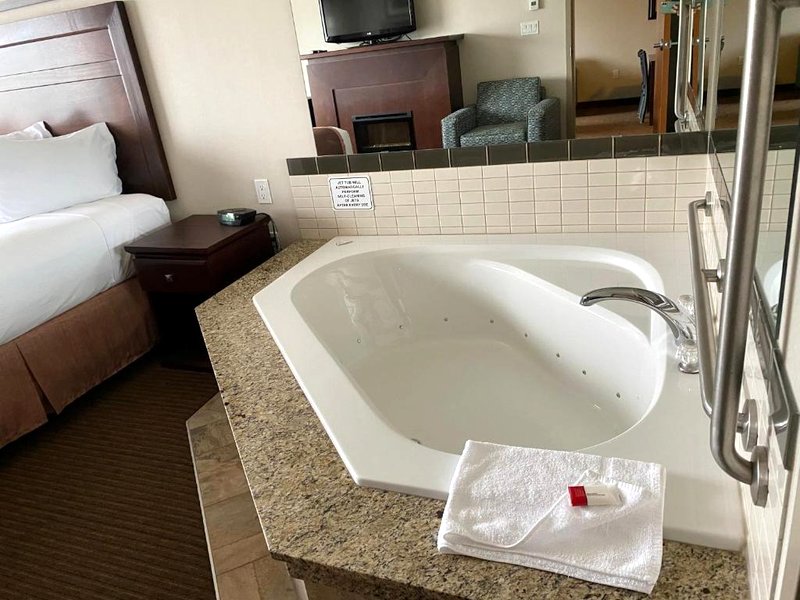 ラマダ バイ ウィンダム クレストン (Ramada by Wyndham Creston)の写真